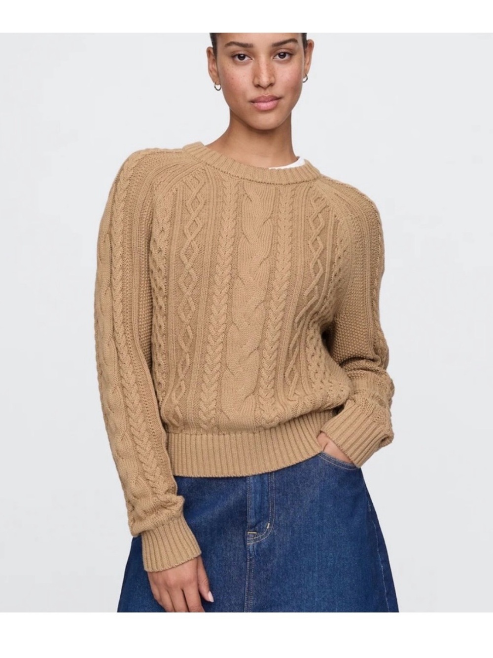 GAP Cable Knit Crewneck Sweater - Camel